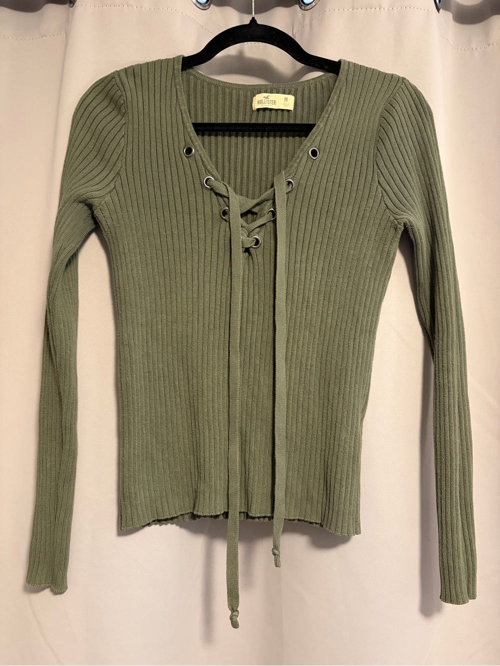 Hollister Olive Ribbed Lace-Up V-Neck Long Sleeve Top